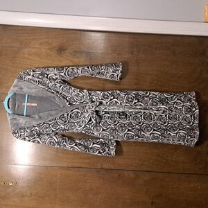 NWOT CasaZeta-Jones reversible robe